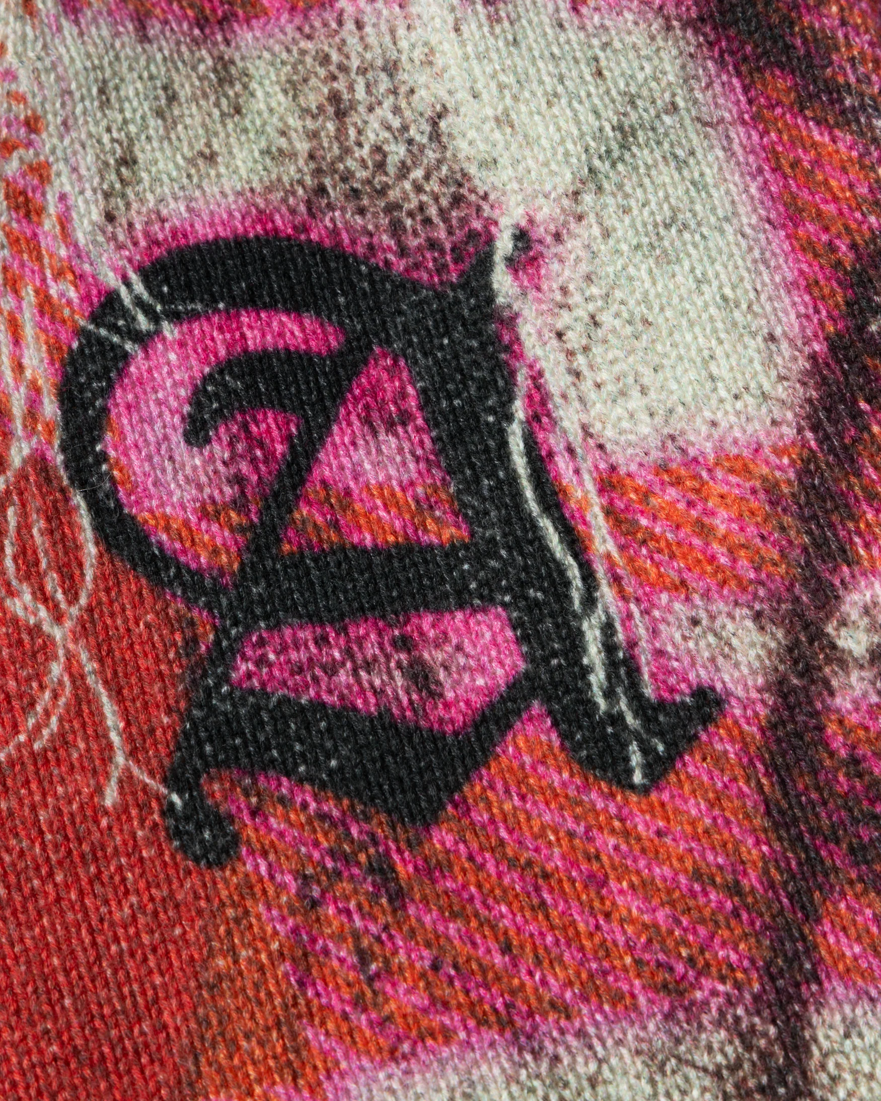 Digi Patchwork V Neck Knit - Image 11